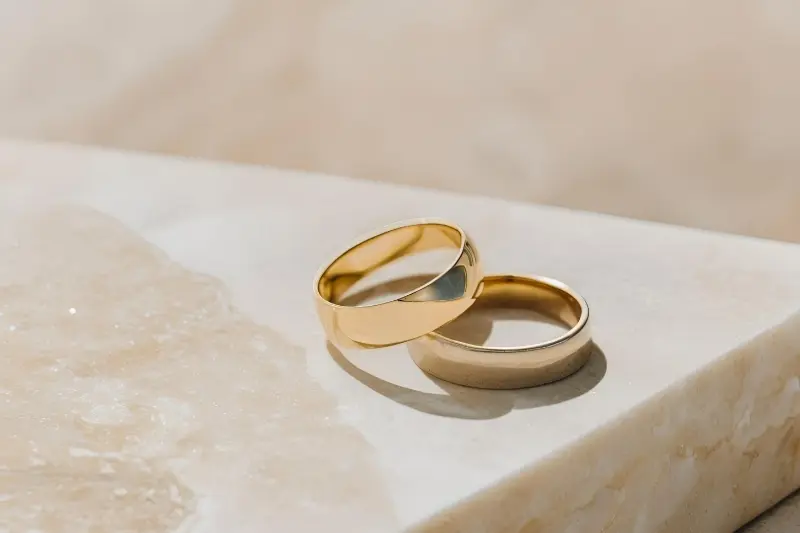 limpar aliança de ouro